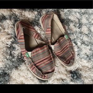 women’s tribal sanuks